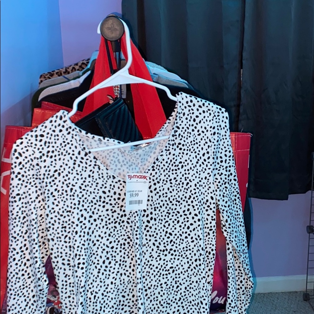 long sleeve v neck